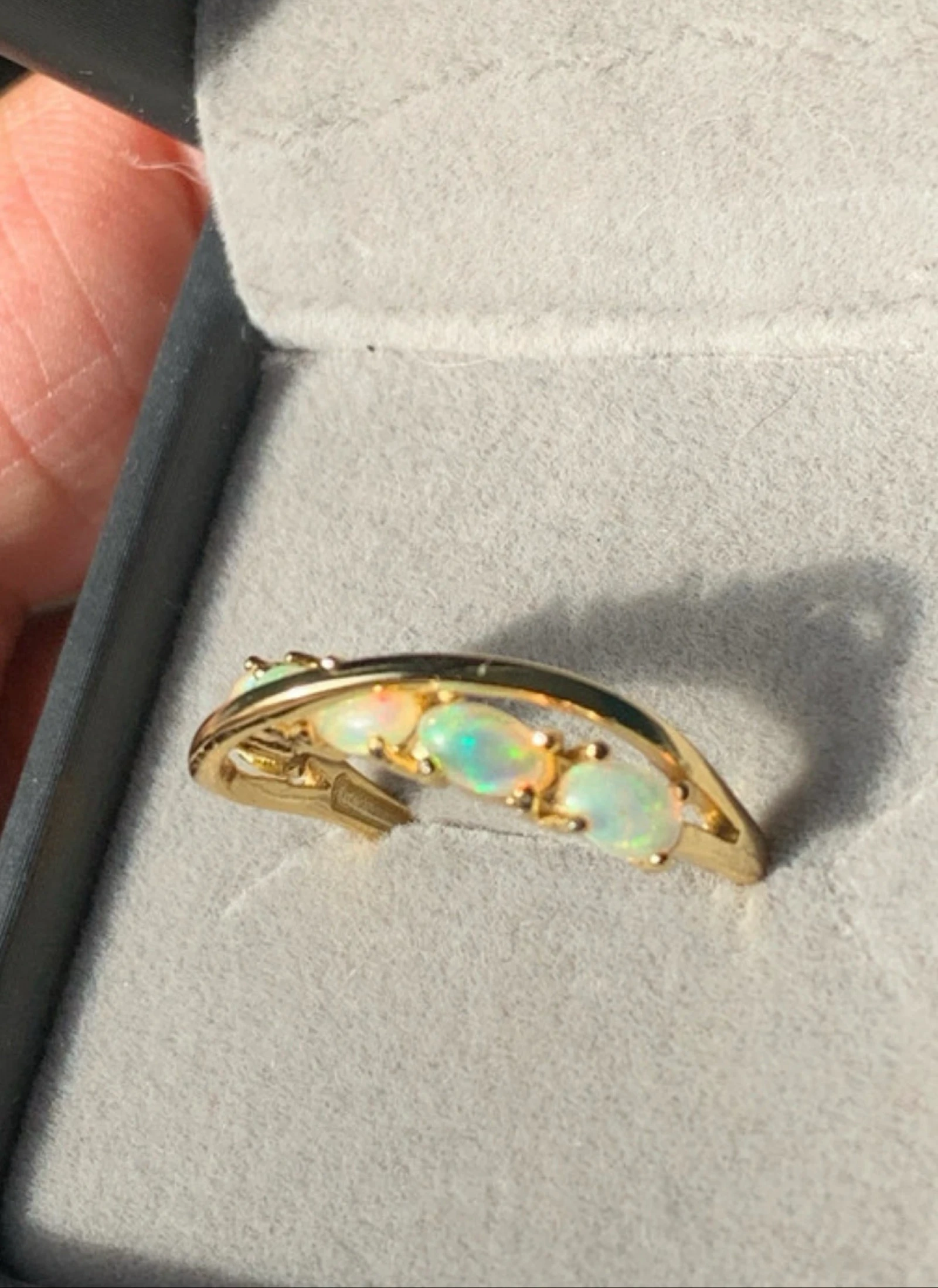 Anillo de plata 925 chapado en oro con ópalos etíopes naturales